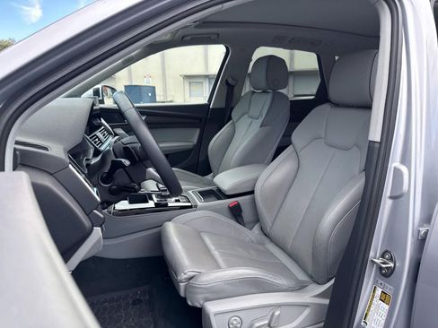 Used 2022 Audi Q5 e Prestige AWD/4WD image 4