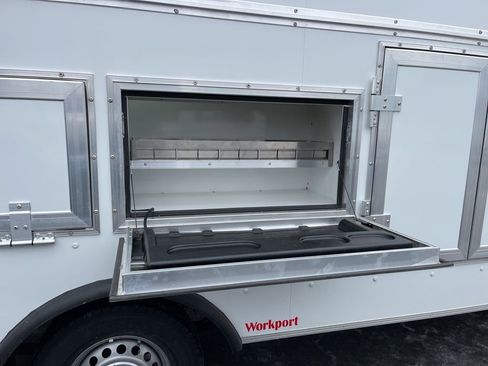 New 2024 RAM ProMaster 3500 w/ Convenience Group FWD image 6