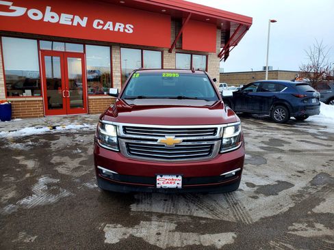 Used 2018 Chevrolet Suburban Premier image 2