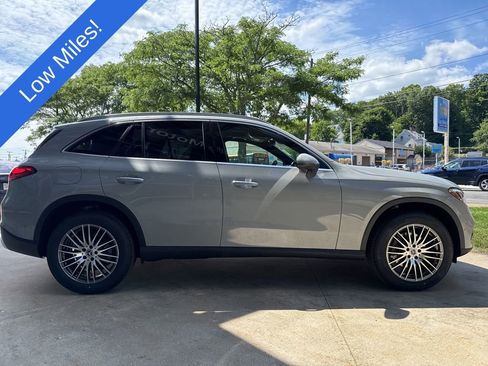 Certified 2025 Mercedes-Benz GLC 300 4MATIC image 9