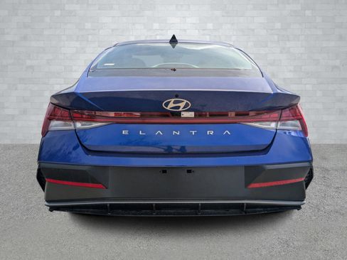 New 2025 Hyundai Elantra Sport image 6