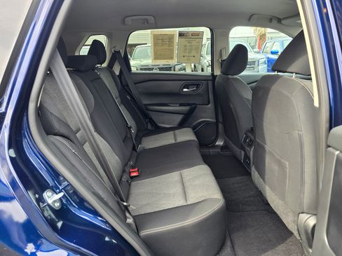 Used 2024 Nissan Rogue SV AWD/4WD image 36