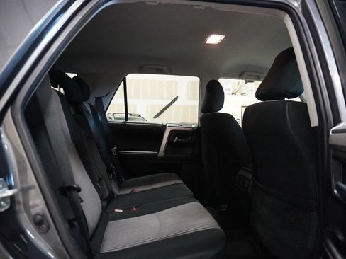 Used 2017 Toyota 4Runner SR5 AWD/4WD image 14