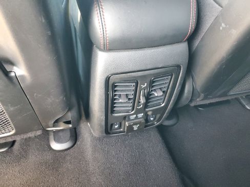 Used 2024 Dodge Durango GT image 15