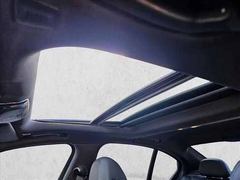 Used 2020 BMW 330i Sedan w/ Driving Assistance Package image 16