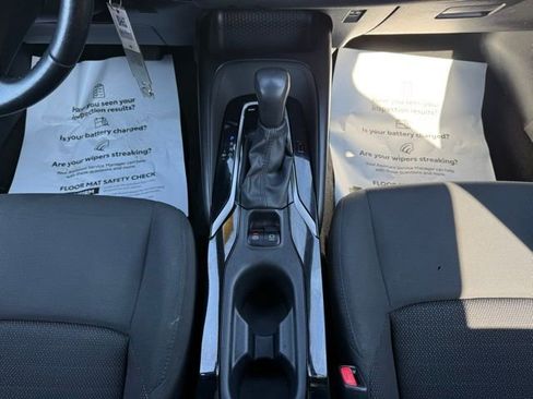 Used 2020 Toyota Corolla SE w/ Carpet Mat Package (TMS) image 32