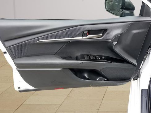 Certified 2025 Toyota Camry SE image 17