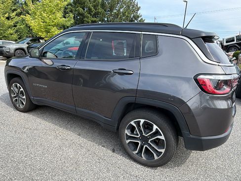 Used 2024 Jeep Compass Limited AWD/4WD image 10