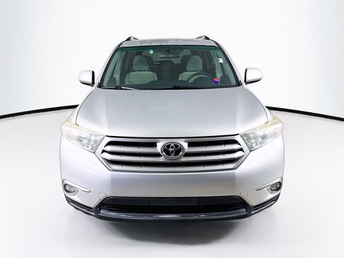 Used 2012 Toyota Highlander Base image 3