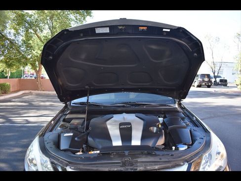 Used 2013 Hyundai Genesis 3.8 w/ Technology Pkg RWD image 39