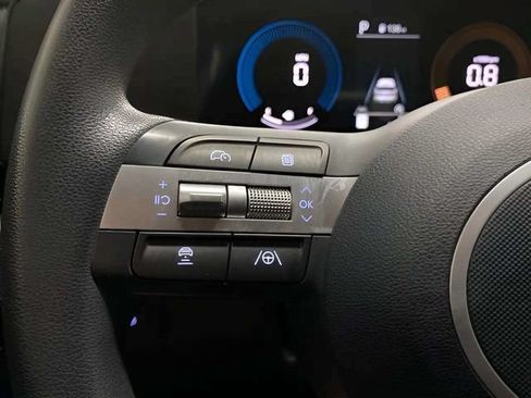 Used 2026 Hyundai Kona SE FWD image 32