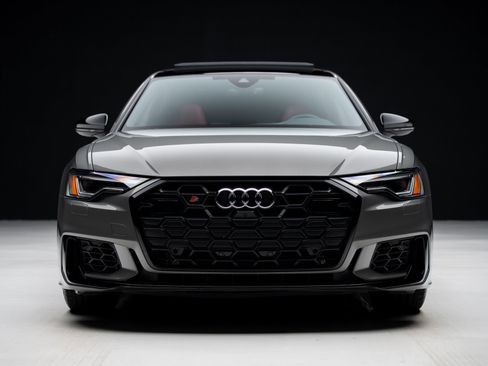 Used 2024 Audi S6 Premium Plus w/ Premium Plus Package image 8