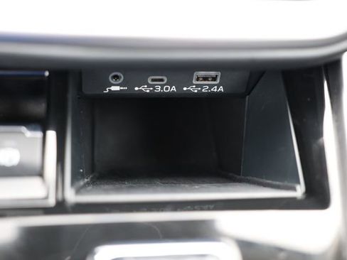 Certified 2025 Subaru Outback Limited image 45