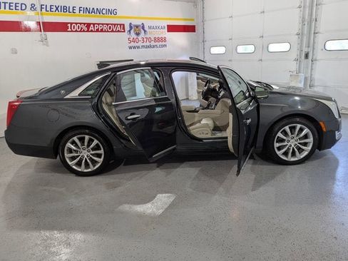 Used 2015 Cadillac XTS Luxury image 16