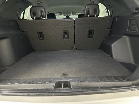 Used 2020 Chevrolet Equinox Premier w/ LPO, Floor Liner Package FWD image 13