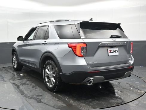 Used 2022 Ford Explorer Limited w/ Equipment Group 301A image 11
