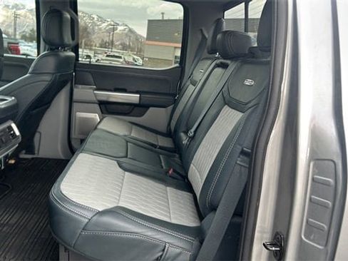 Used 2022 Ford F150 Limited image 33