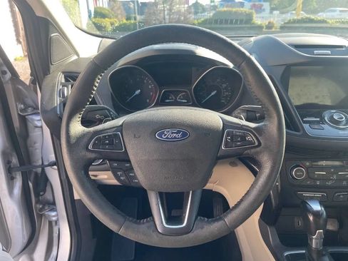 Used 2017 Ford Escape Titanium FWD image 17