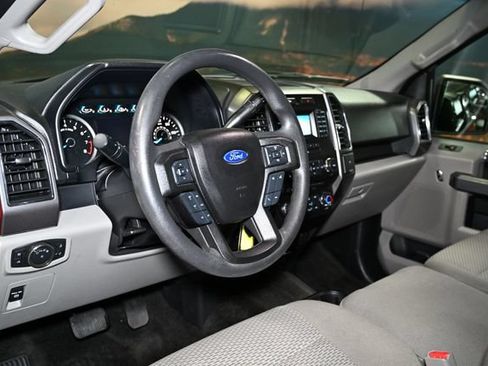 Used 2017 Ford F150 XLT w/ Trailer Tow Package AWD/4WD image 26