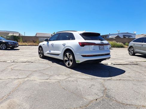 Used 2023 Audi e-tron Premium Plus w/ Premium Plus Package image 4