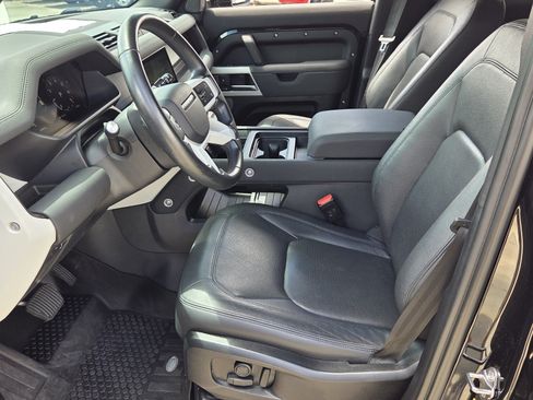 Used 2023 Land Rover Defender 110 S AWD/4WD image 4
