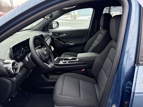 New 2026 Chevrolet Equinox LT image 12