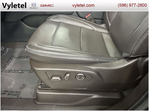 Used 2023 GMC Yukon Denali image 21
