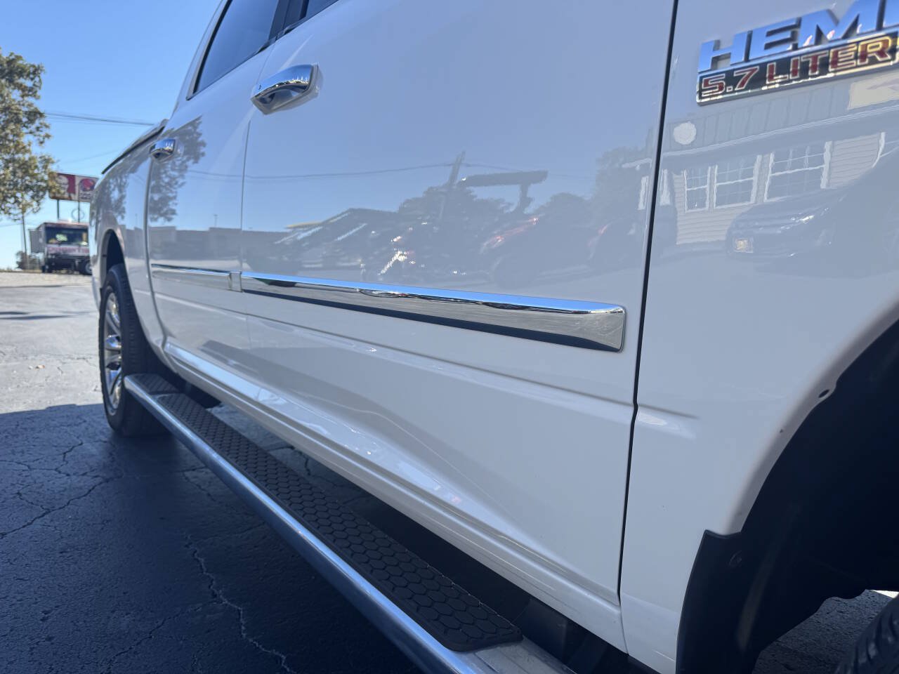 Used 2013 RAM 1500 Limited AWD/4WD image 18