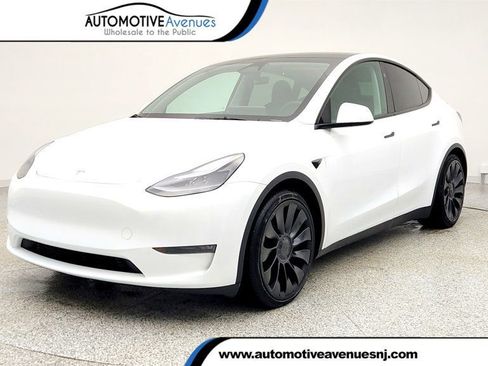 Used 2025 Tesla Model Y Performance image 1