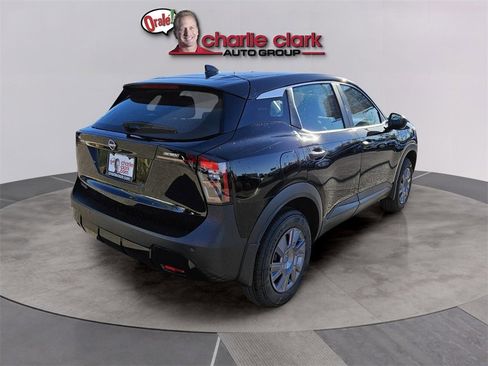 New 2026 Nissan Kicks S image 6