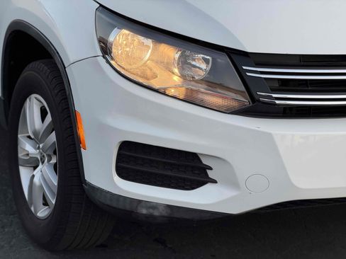 Used 2016 Volkswagen Tiguan S FWD image 5