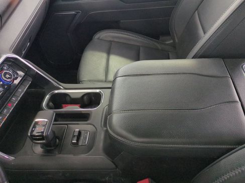 Used 2025 GMC Sierra 1500 Denali w/ Denali Carbonpro Edition AWD/4WD image 31