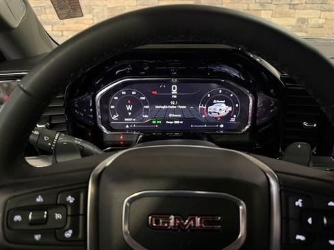 Used 2025 GMC Sierra 1500 SLT w/ SLT Premium Plus Package AWD/4WD image 17