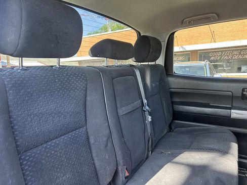 Used 2012 Toyota Tundra 4x4 CrewMax image 28