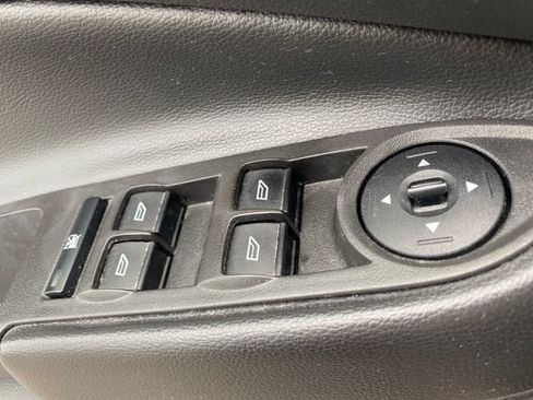 Used 2018 Ford Escape SE FWD image 14