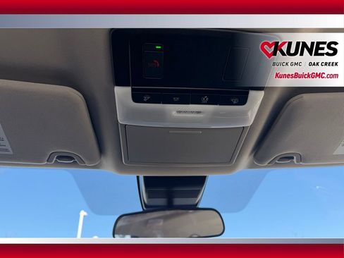 Used 2025 Nissan Altima 2.5 SV FWD image 19