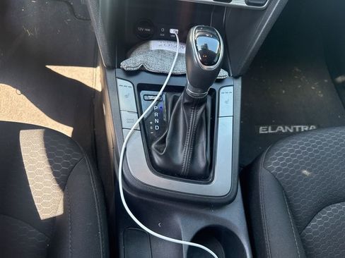 Used 2019 Hyundai Elantra Value Edition w/ Cargo Package FWD image 6