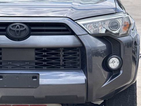 Used 2020 Toyota 4Runner SR5 Premium w/ Moonroof Package AWD/4WD image 7