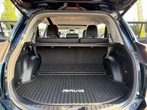 Used 2017 Toyota RAV4 Limited w/ Advanced Technology Package AWD/4WD image 13