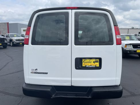 Used 2022 Chevrolet Express 2500 Extended w/ Driver Convenience Package image 7