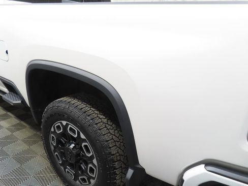 Used 2024 Chevrolet Silverado 2500 High Country w/ High Country Premium Package AWD/4WD image 44