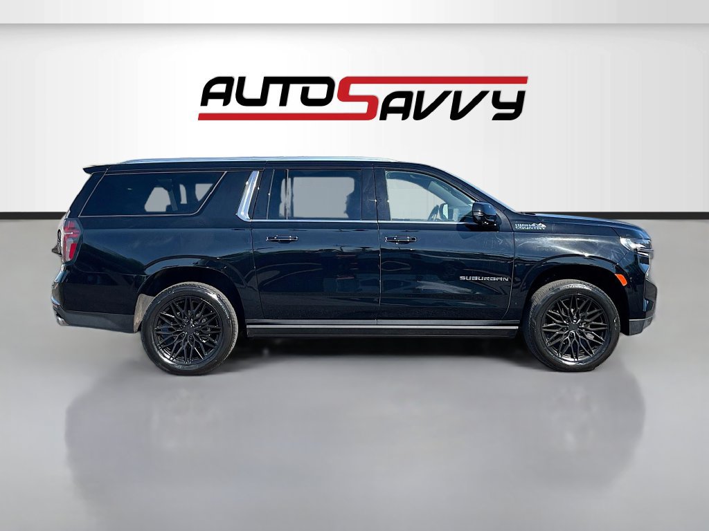 Used 2024 Chevrolet Suburban High Country AWD/4WD image 8