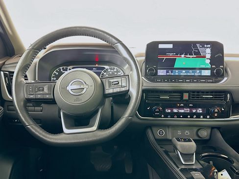 Used 2023 Nissan Rogue SL w/ SL Premium Package FWD image 18