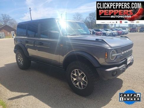 Used 2025 Ford Bronco Badlands image 6