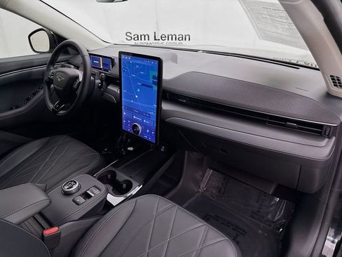 Used 2024 Ford Mustang Mach-E Select image 28