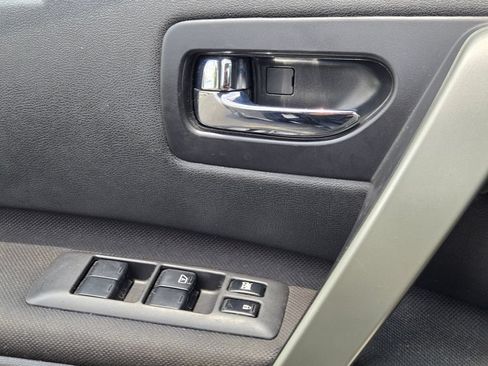 Used 2013 Nissan Rogue S FWD image 18