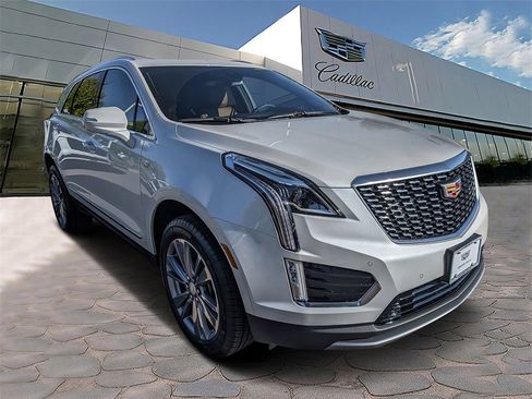 New 2025 Cadillac XT5 Premium Luxury image 7