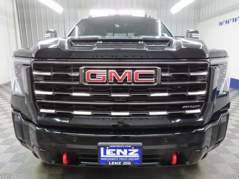 Used 2025 GMC Sierra 2500 AT4X image 54