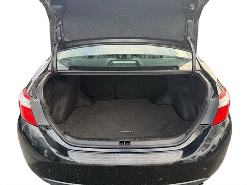 Used 2014 Toyota Corolla S Premium w/ Driver Convenience Package image 5