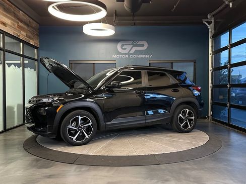 Used 2021 Chevrolet TrailBlazer RS w/ Sun and Liftgate Package FWD image 25